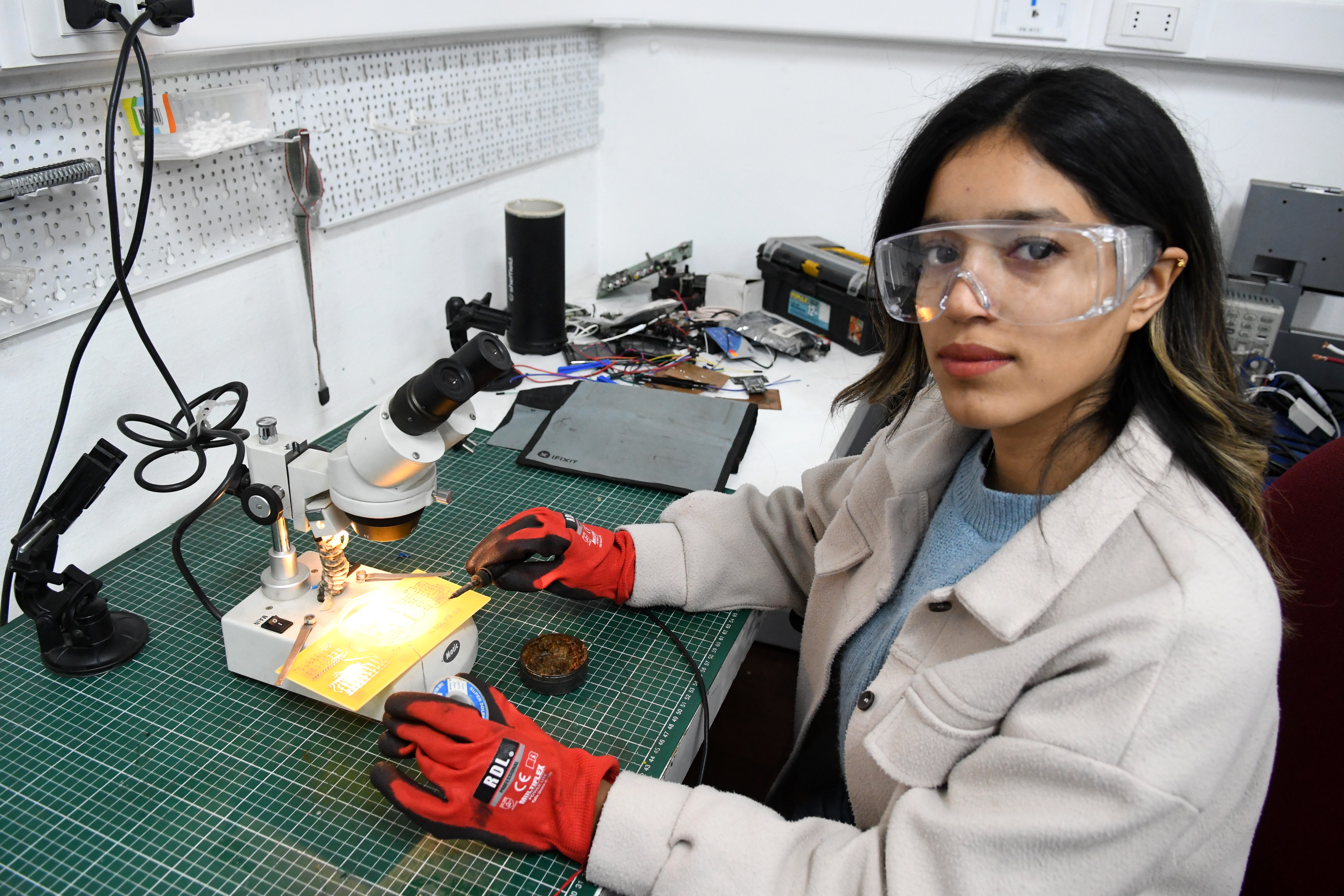 Cupo Más Mujeres Científicas